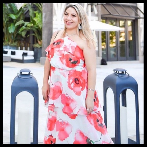 FLORAL PRINTS | PLUS SIZE MYSTERY BOX (5 ITEMS) - Picture 4 of 12